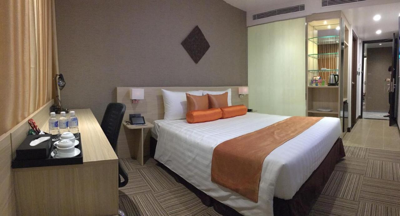 Hotel Business - 123 Linh Lang Hanoi